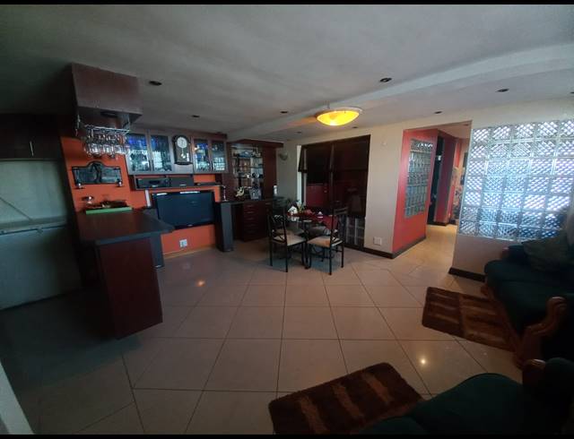 2 BEDROOM HOUSE FOR SALE IN WESTRIDGE